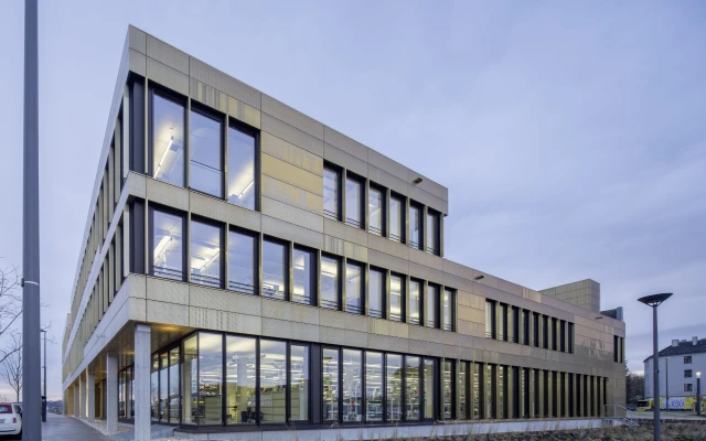 microsonic-building-outside_Nordic-Royal